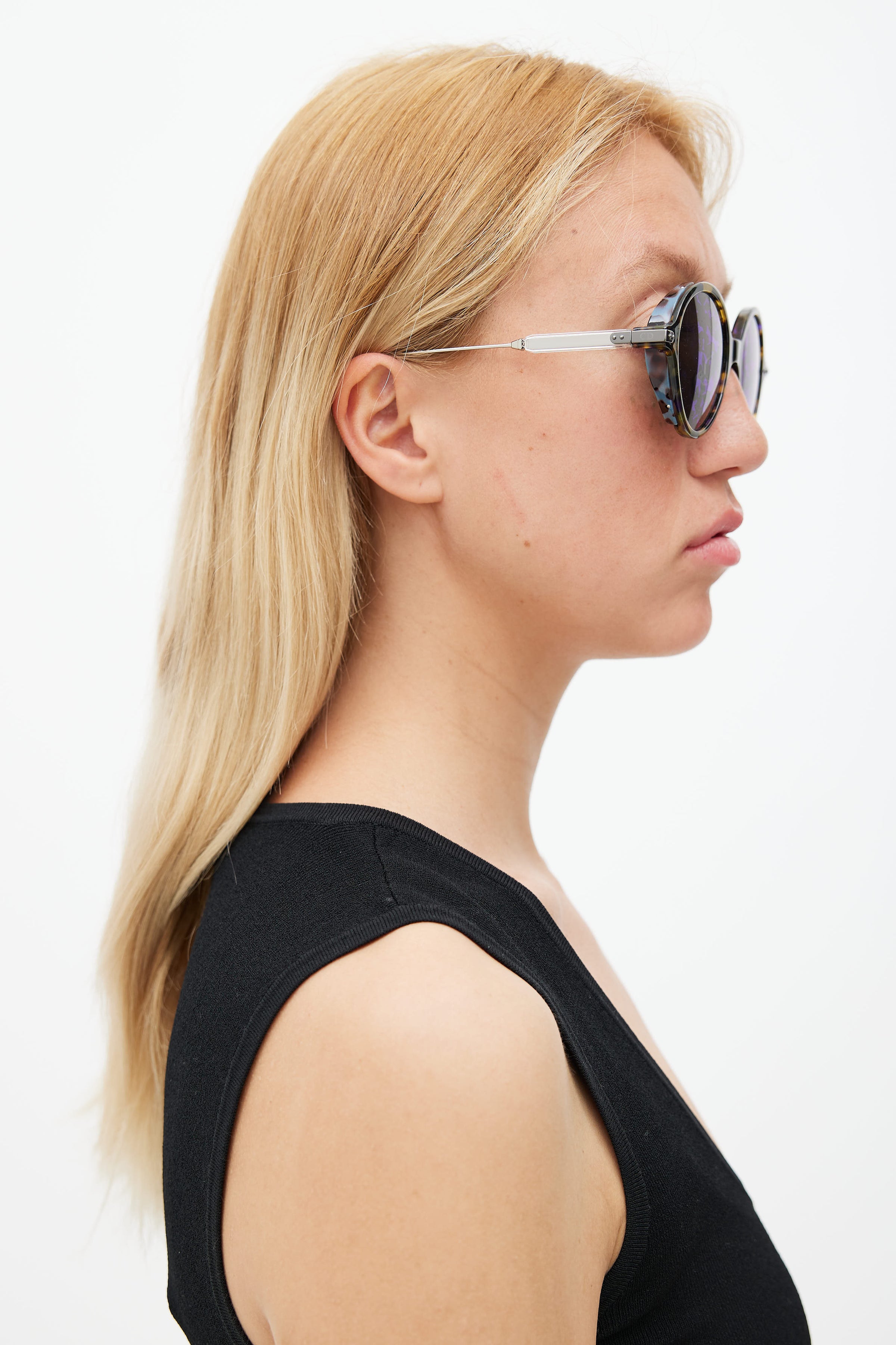 Dior Umbrage now available eyebuy fashion eyewear sunglasses  shoponline diorsunglasses diorumbrage style fashion black futuristic  leaves  Óculos